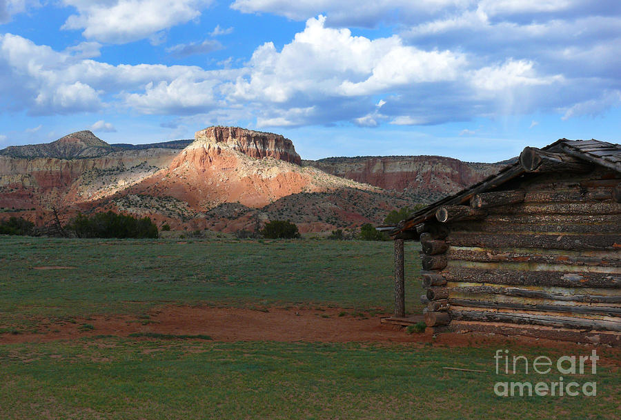 Ghost Ranch Cabin Photograph by Jeanne  Woods