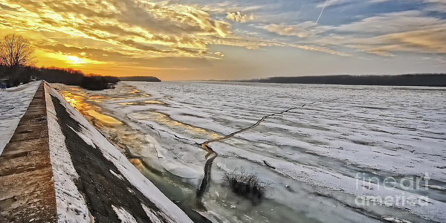 Sunset Photograph - Glaciation of the Danube. by Evmeniya Stankova