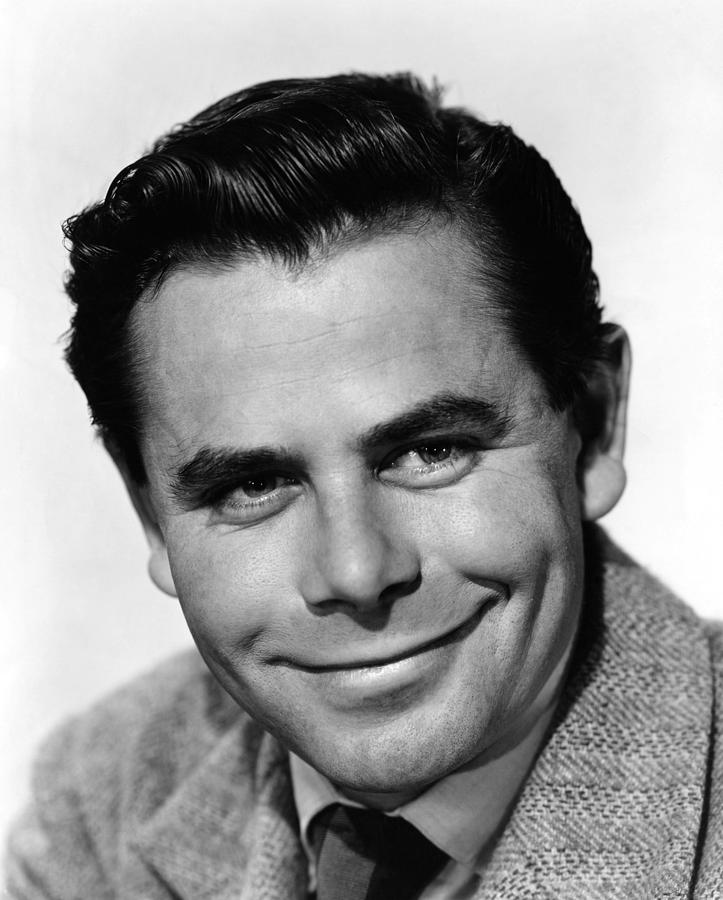 Glenn Ford, Ca. 1940s Photograph by Everett - Fine Art America