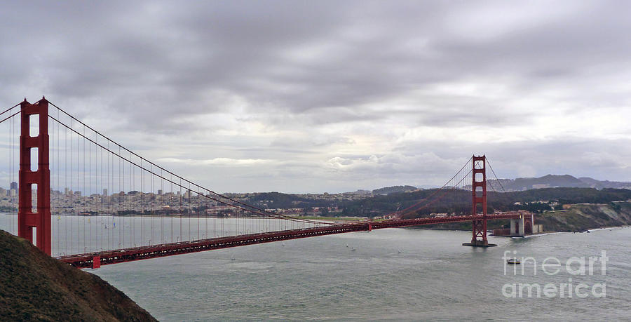 Golden Gate Bridge Photograph by Lynn Bolt