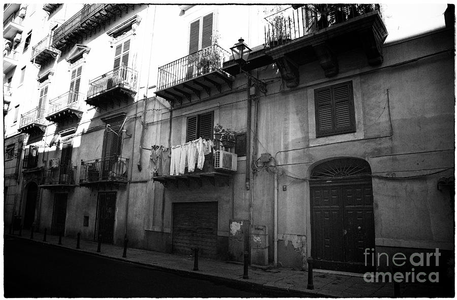 Black And White Photograph - Good Morning Palermo by Madeline Ellis