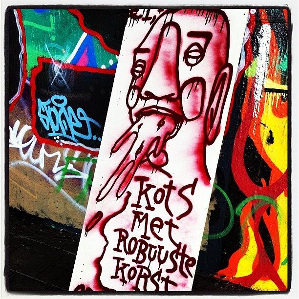 Streetart Photograph - #graffiti #aerosolart #spraycanart by 🅿💀r1⃣©⚠◀ Qu1⃣5⃣p3⃣l
