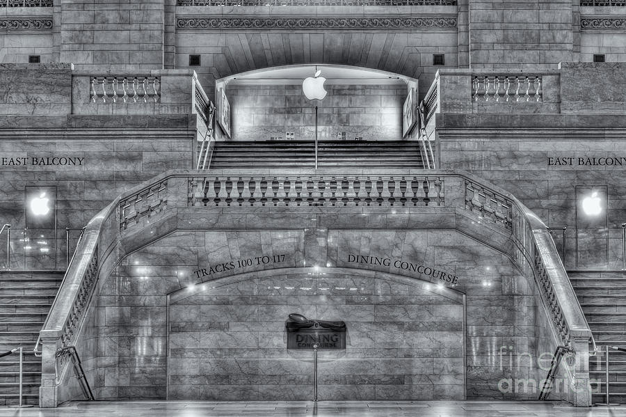 Grand Central Terminal East Balcony II Photograph by Clarence Holmes