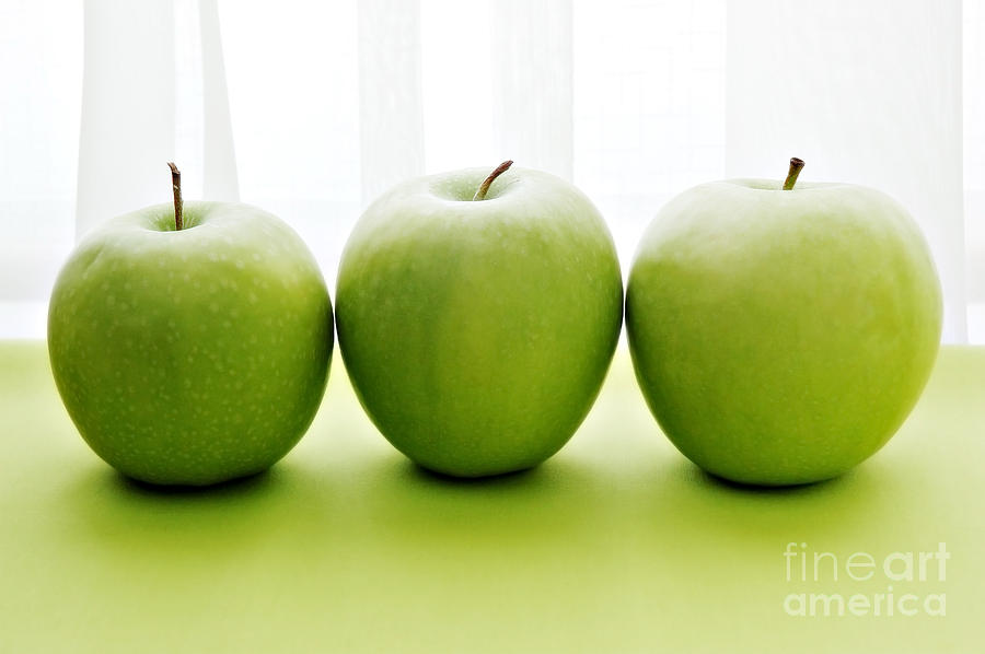 Apple Photograph - Granny Smith Apples by HD Connelly