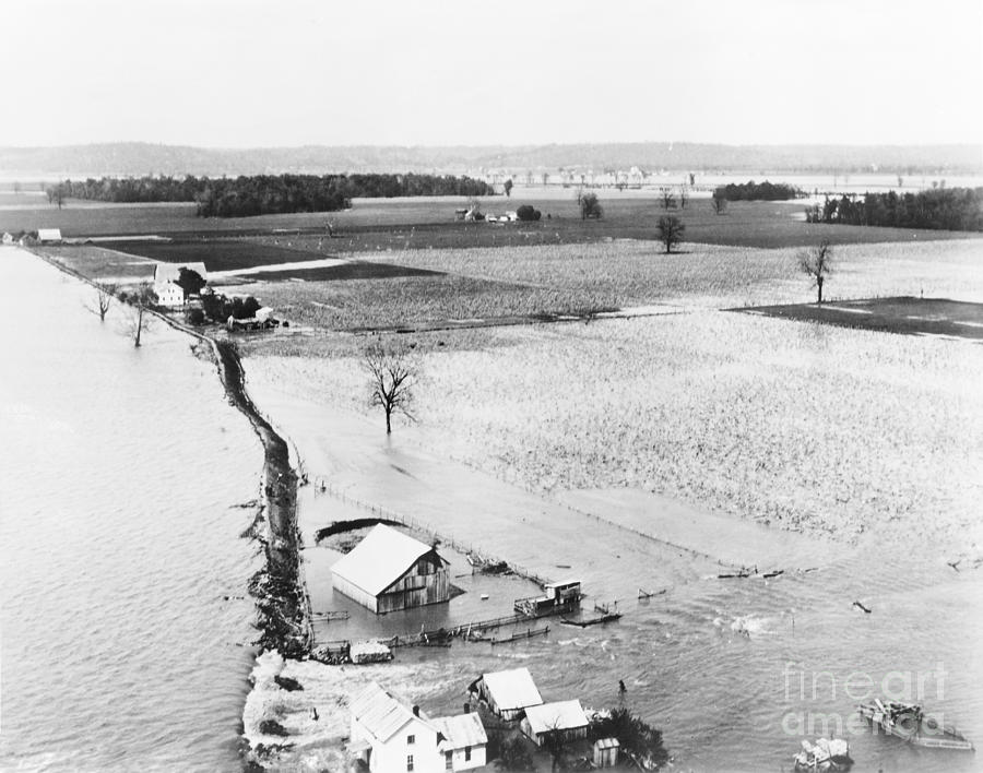 Great Mississippi Flood, 1927 Photograph by Library of Congress