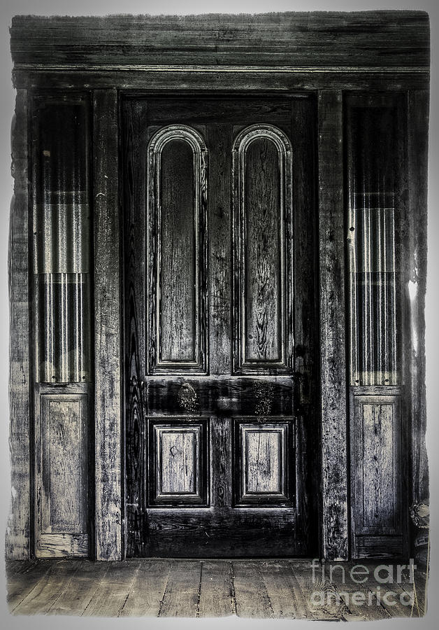 Grung Door Photograph by David Waldrop