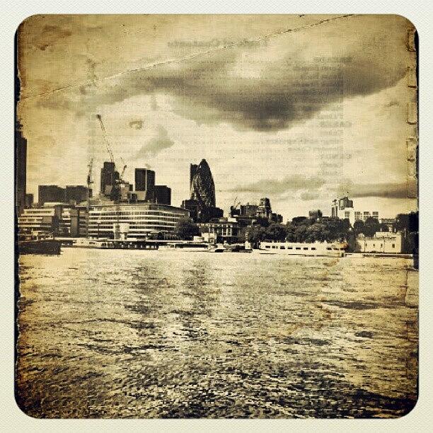 London Photograph - Gurk¡n #london #city by K H   U   R   A   M