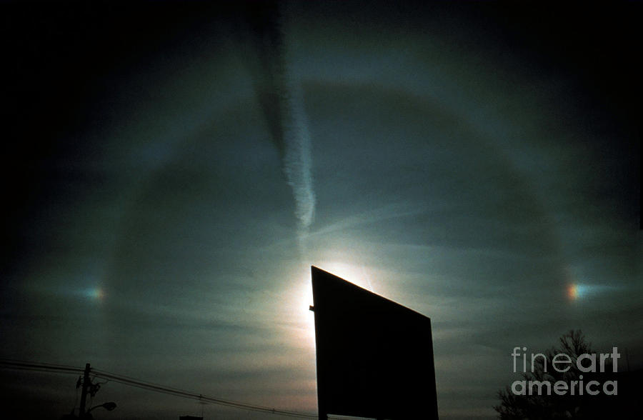 Halo With Sun Dog Photograph by Science Source
