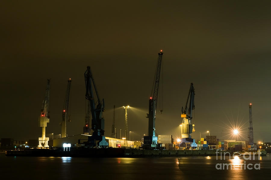 Hamburg by night Photograph by Jorgen Norgaard