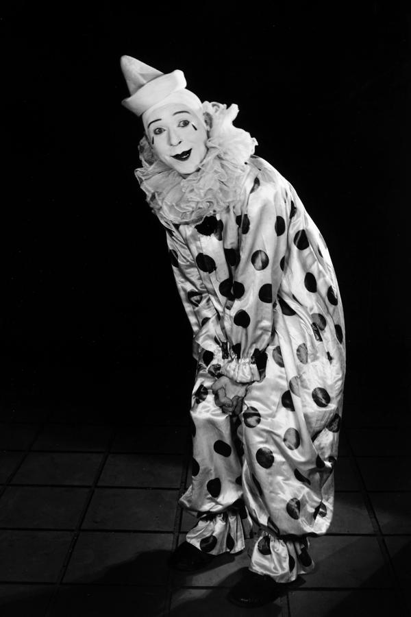 Harry Langdon As Clown Photograph By Granger