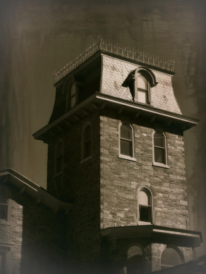 Haunted House 1 Photograph by Dark Whimsy