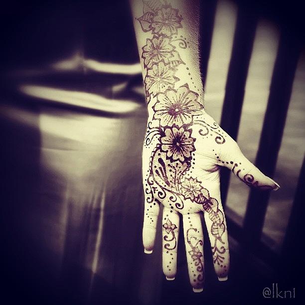Beautiful Photograph - Henna Hand..
#henna #art #delicate by Margie P