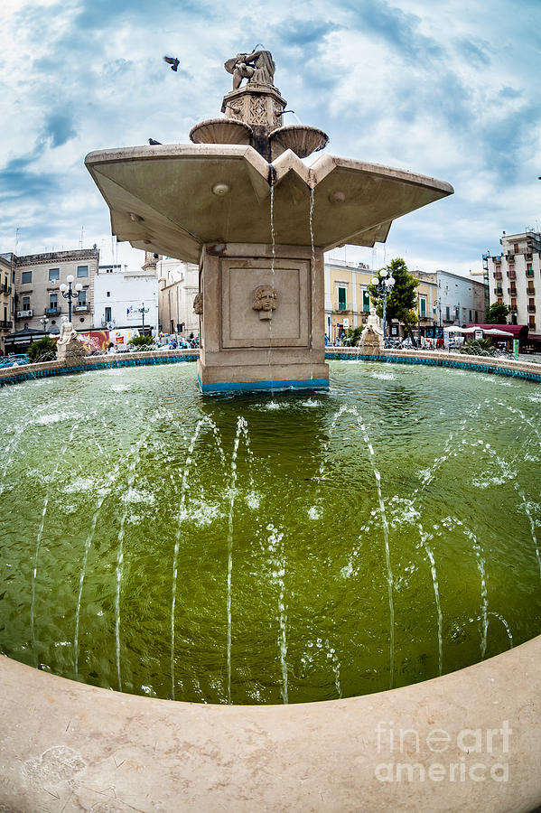 Historic fountain Photograph by Sabino Parente Fine Art America