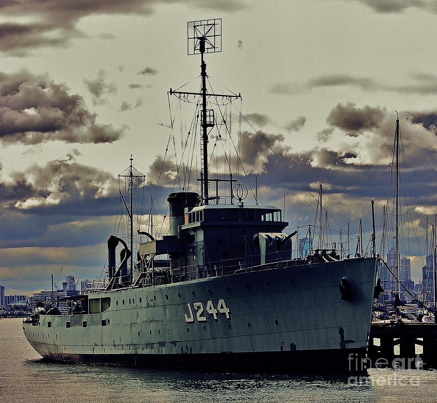 HMAS Castlemaine 1 Photograph by Blair Stuart