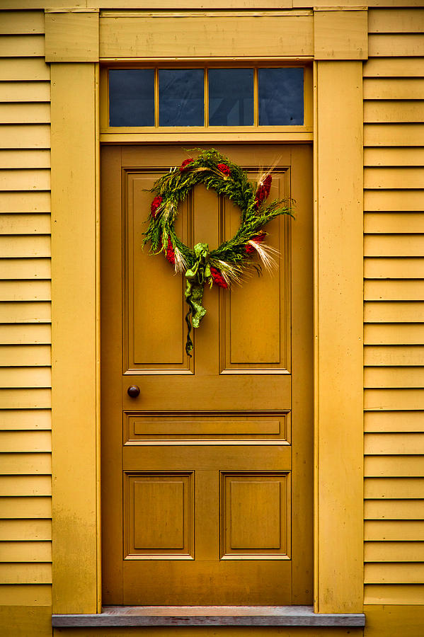 Holiday Wreath Photograph by Robert Clifford