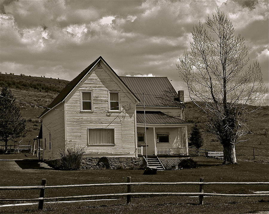 Ranch House Photograph - Home for the Cowboy by Eric Tressler