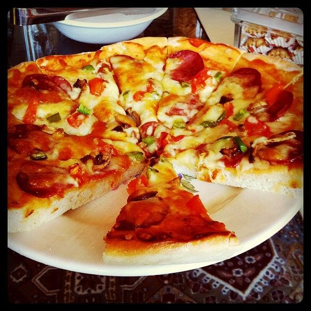 Brunei Photograph - Homemade #pizza For #hariraya. Yummy! by Aliya Zin