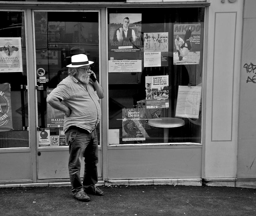 Homme Avec Le Chapeau Blanc Photograph by Eric Tressler