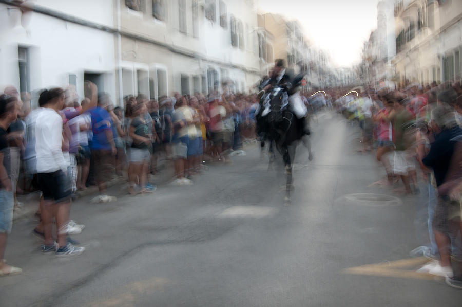Horse Race 1 Photograph by Pedro Cardona Llambias