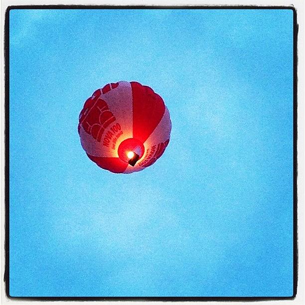 Hot Air Ballon Over Melbourne Photograph by Michael Koumanidis