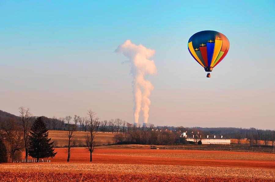 Hot Air Balloon Near Limerick Pa Photograph by Bill Cannon