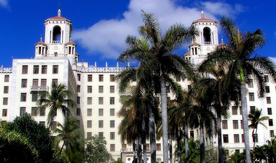 Hotel Nacional de Cuba Photograph by Karen Wiles