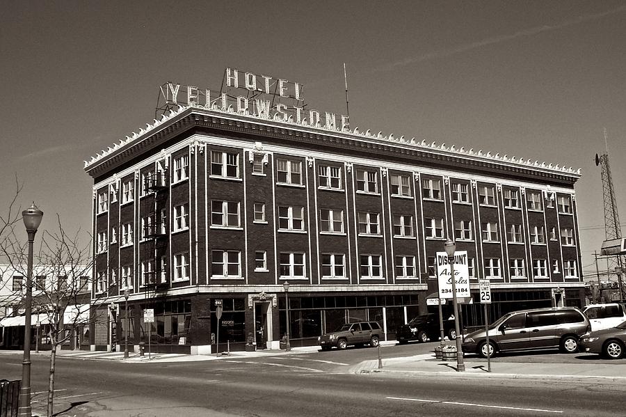 Hotel Yellowstone Photograph by Eric Tressler