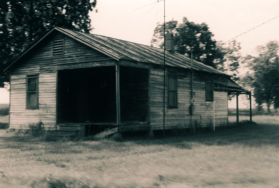 House Near Jeanerette Louisiana Photograph by Doug Duffey