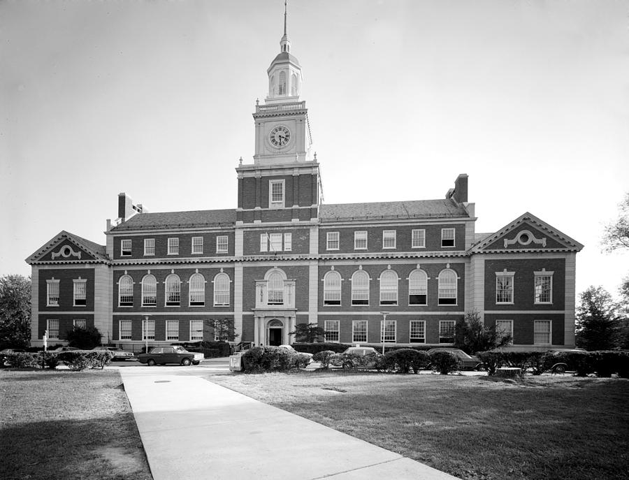 Howard University, Founders Library Photograph by Everett