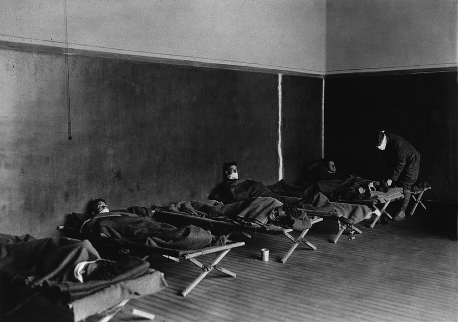 Influenza Ward At The U. S. Army Field Photograph by Everett