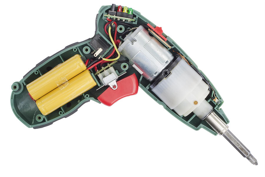 What's inside an electric screwdriver? See for yourself