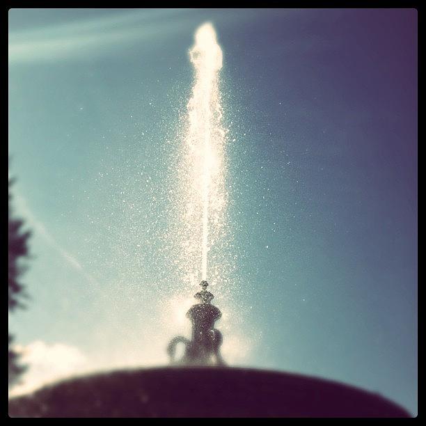 Fountain Photograph - Instagram Photo by Noel Hennessy