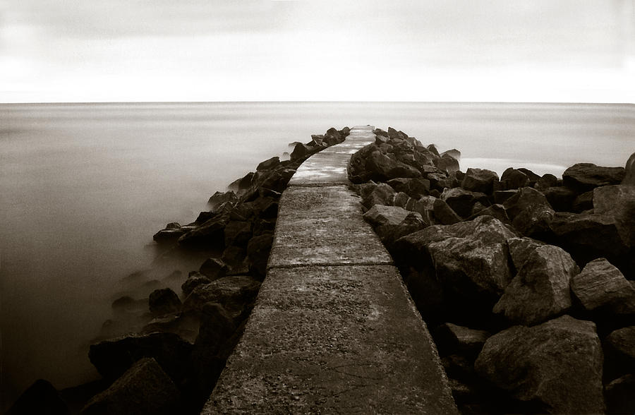 Into the Sea Photograph by Amarildo Correa
