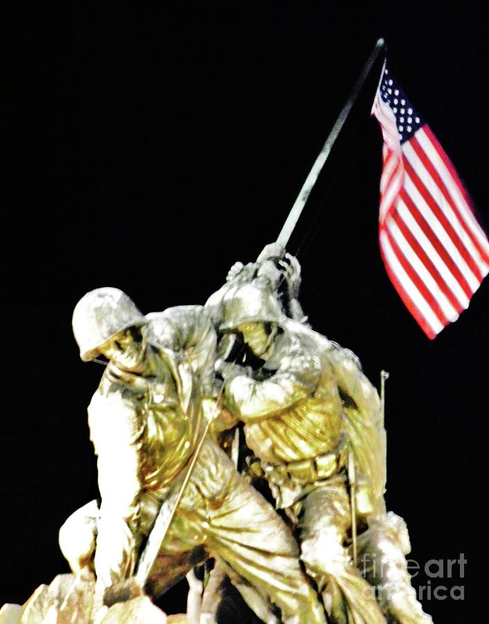 Washington D.c. Photograph - Iwo Jima Statue by Snapshot Studio