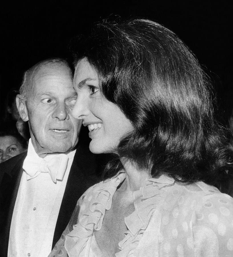 Jacqueline Kennedy Onassis With George Photograph By Everett Pixels 6950