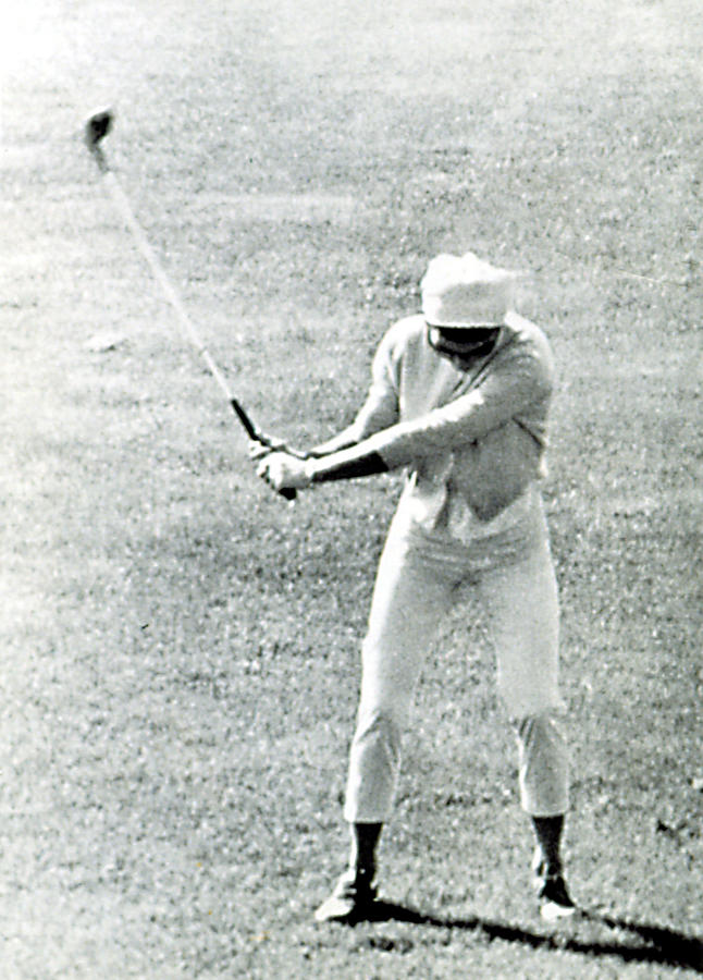 Jacqueline Kennedy, Playing Golf Photograph by Everett