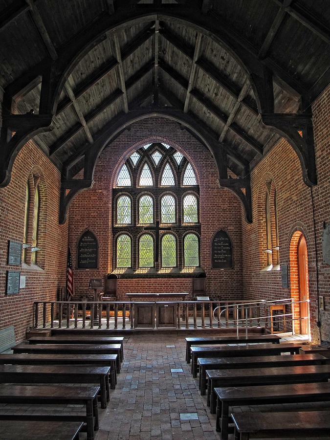 Jamestown Church Interior Photograph by Dave Mills
