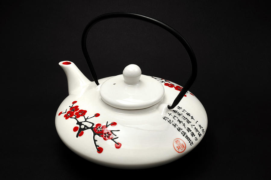 Japanese teapot Photograph by Fabrizio Troiani
