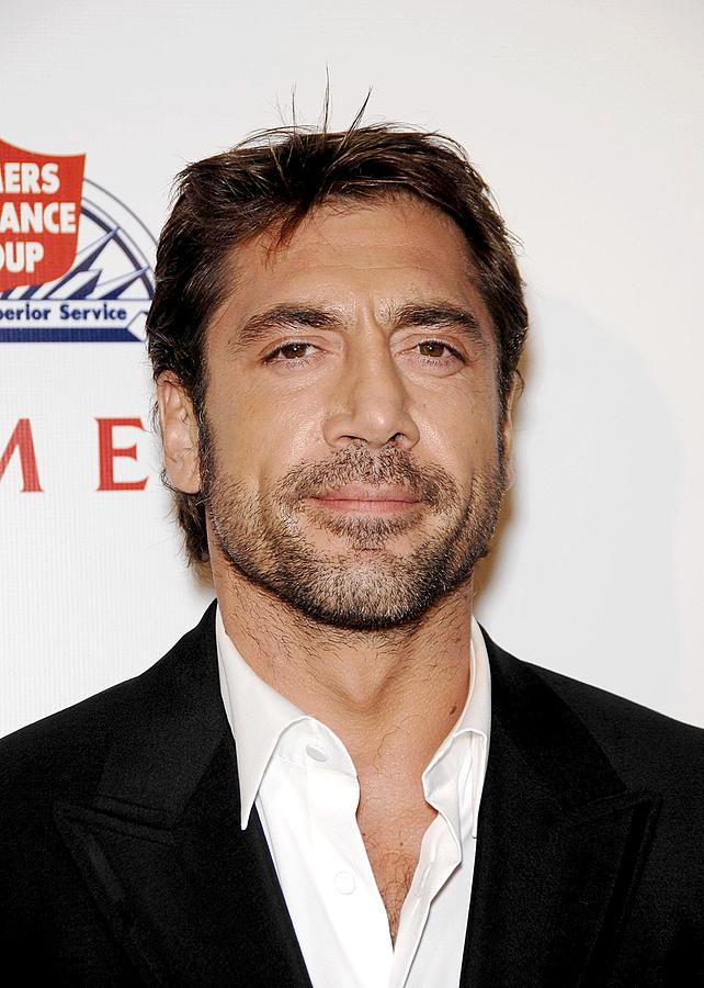 Javier Bardem Photograph - Javier Bardem At Arrivals For Love In by Everett