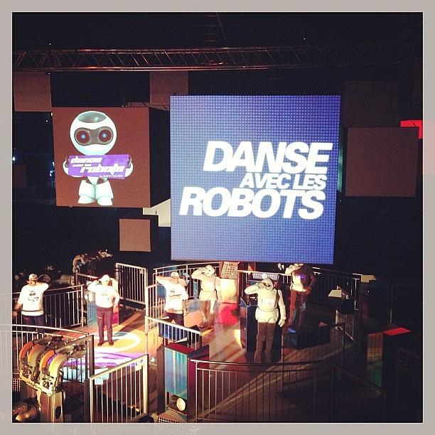 Je Danse Avec Les Robots Et Martin Photograph by Sandrine  Camus