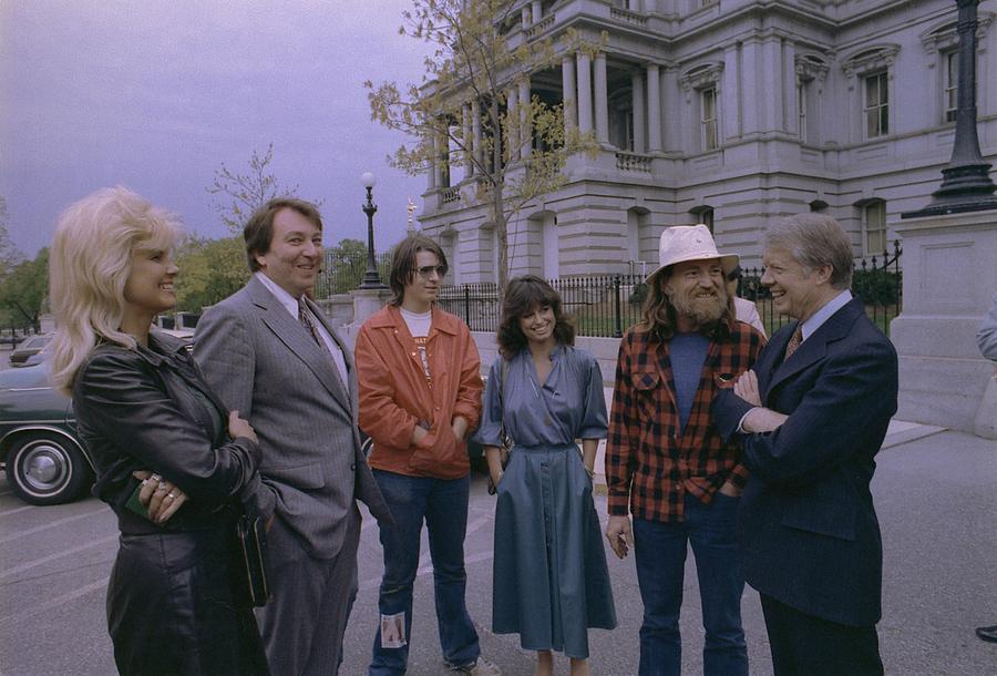 Jimmy Carter With Willie Nelson Photograph by Everett