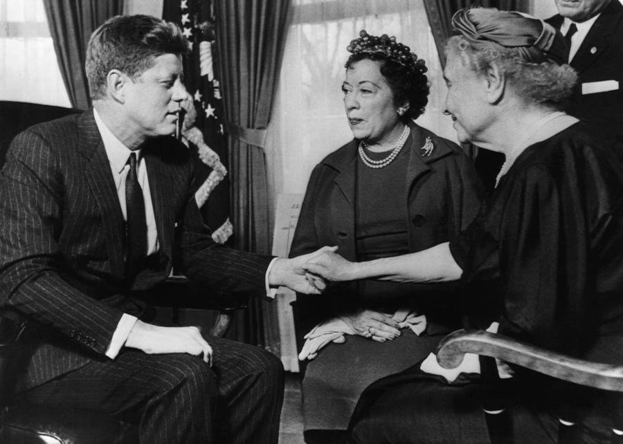 Washington D.c. Photograph - John F. Kennedy, Evelyn Seide, Helen by Everett
