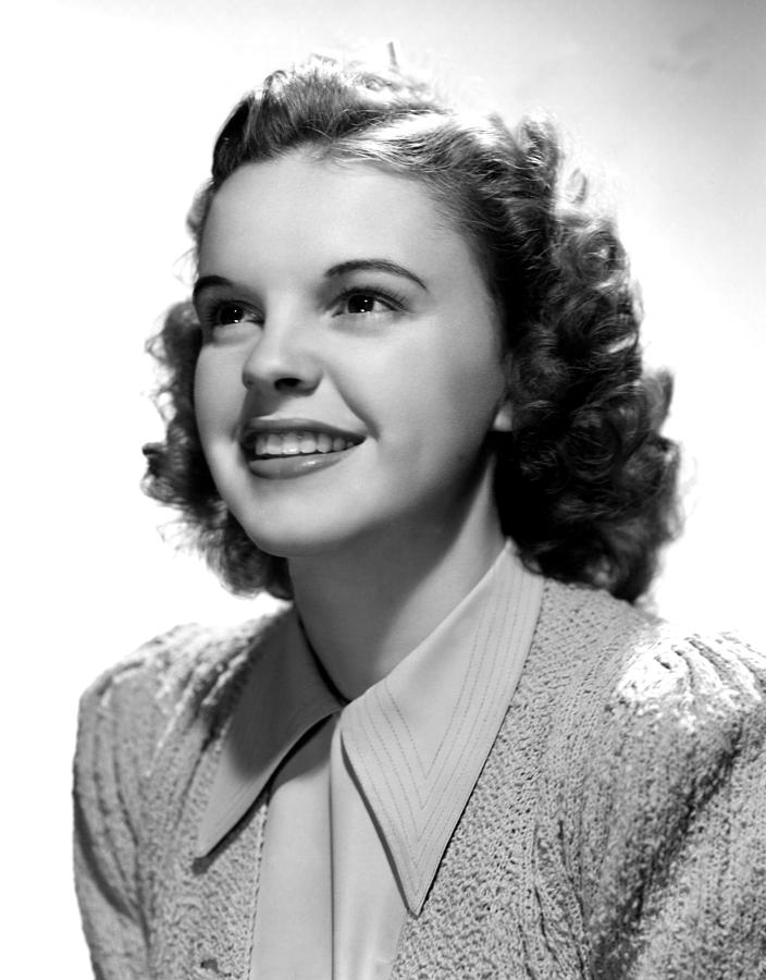 Judy Garland, Portrait Photograph by Everett