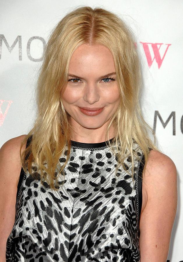 Portrait Photograph - Kate Bosworth At Arrivals For Moca 30th by Everett