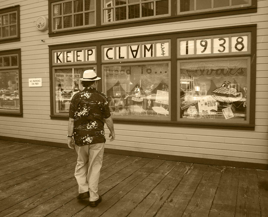 Keeping Clam Since 1938 Photograph by Kym Backland