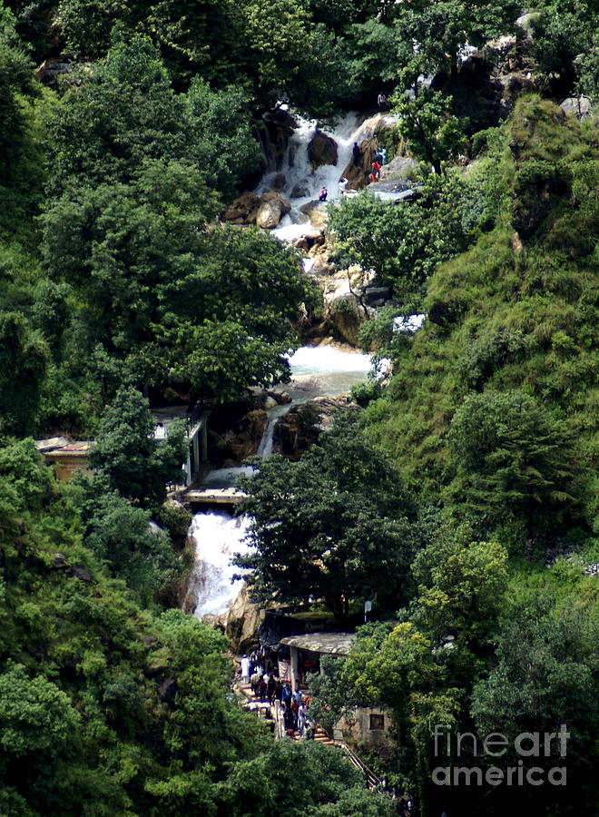 Kempty Falls 2 Photograph by Padamvir Singh