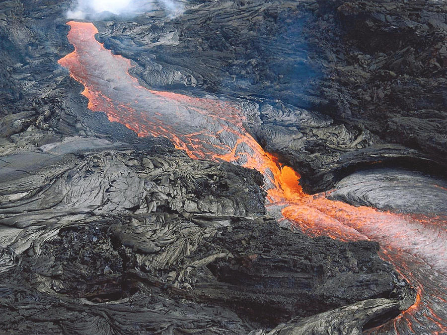 Kilauea Lava Flow Photograph by Karen Nicholson