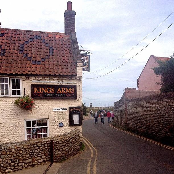 Cool Photograph - Kings Arms Pub Blakeney Norfolk by Dave Lee