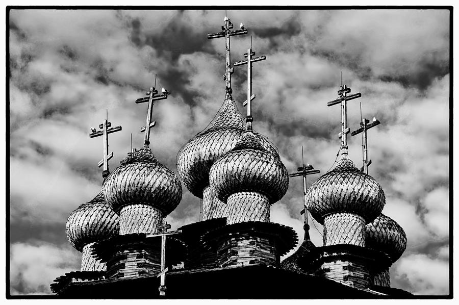 Kishi Domes Black and White Photograph by Rick Bragan