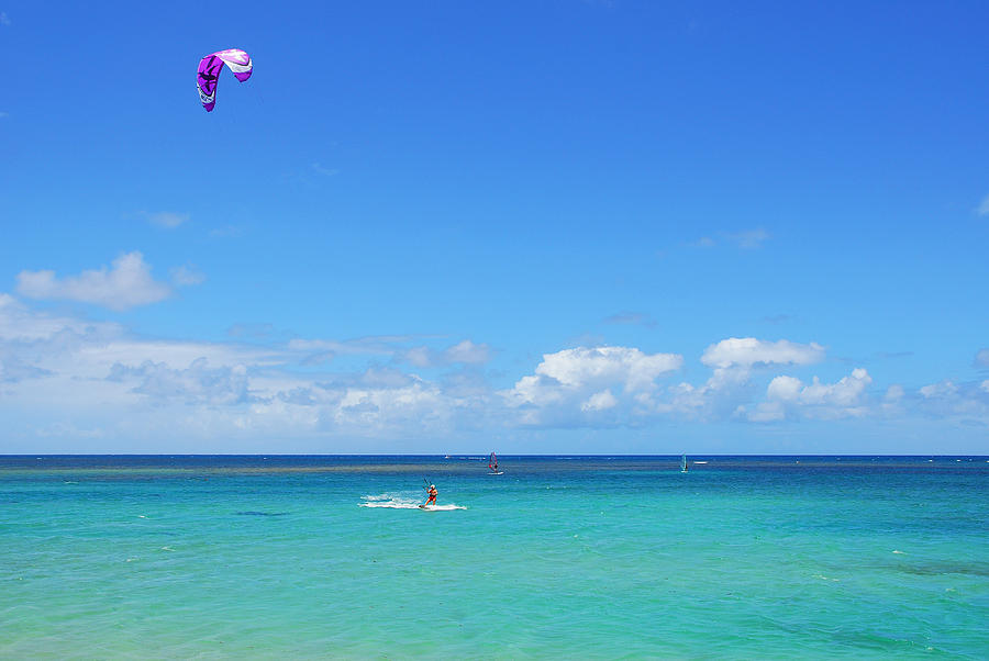 Kitesurfing in Kauai Photograph by Lynn Bauer